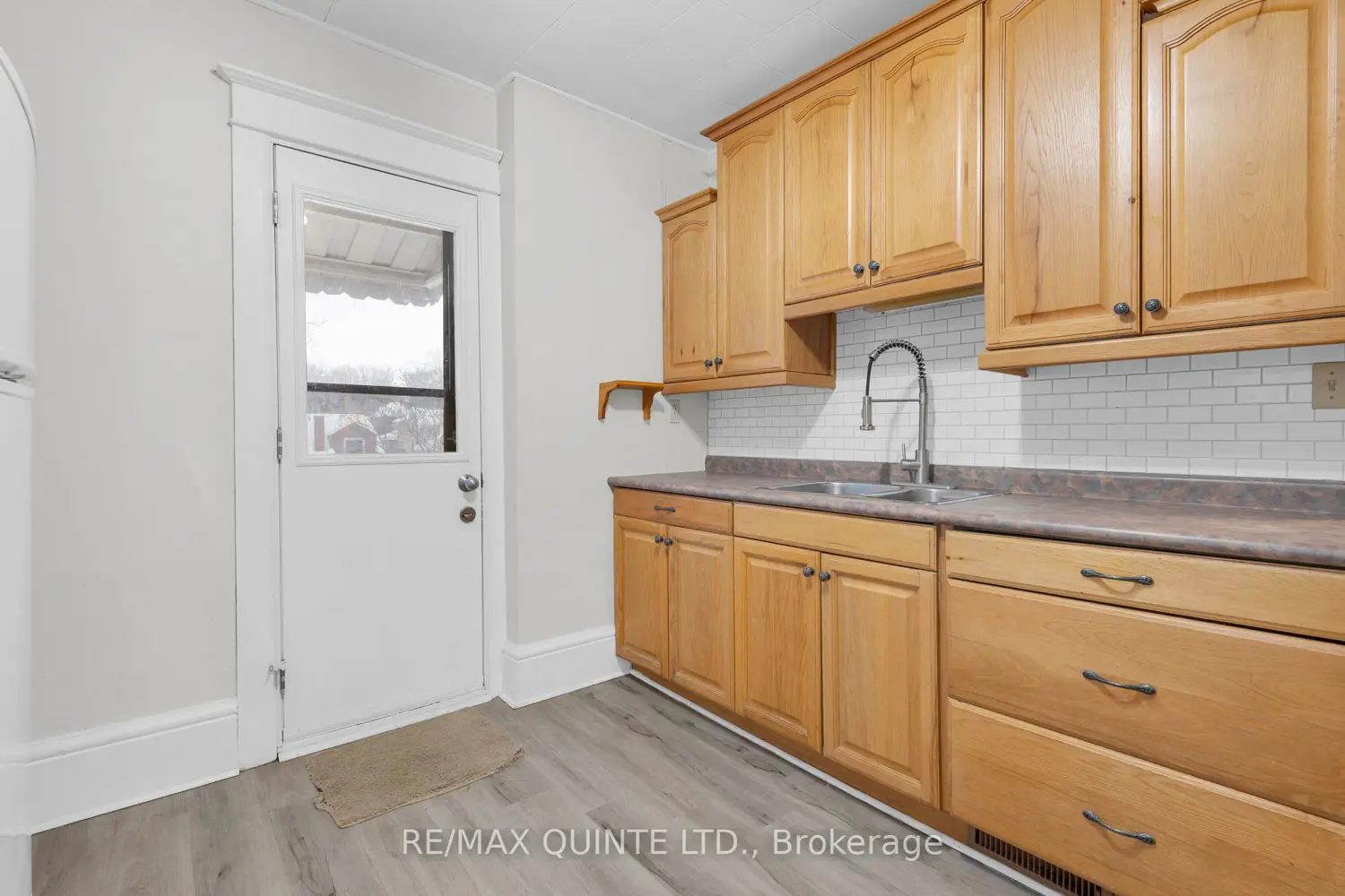 Additional image 11 of 185 Foster Avenue