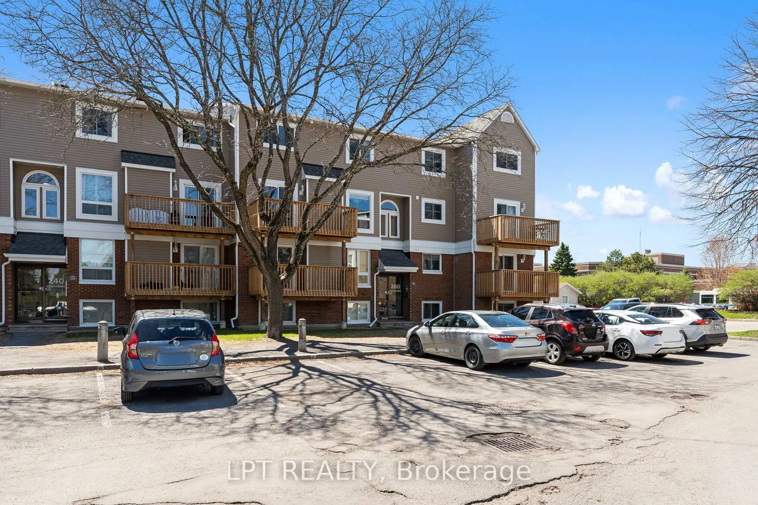 260 Fenerty Court 4