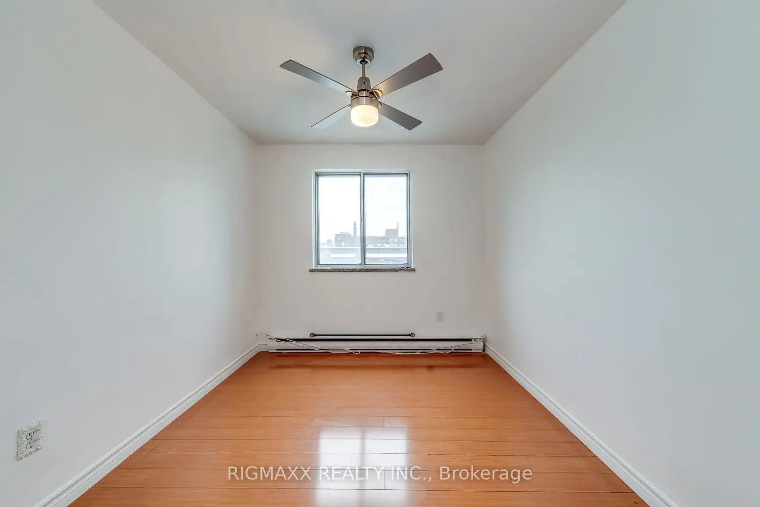 Additional image 13 of 1660 Bloor Street 801