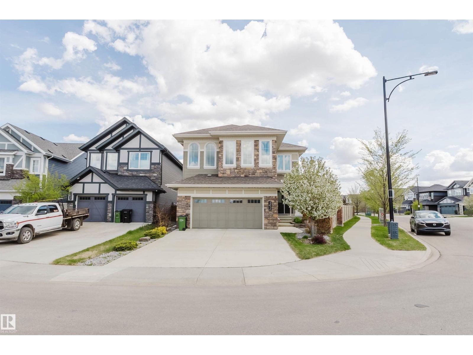 3571 Keswick Boulevard SW, Edmonton, AB, T6W3W9