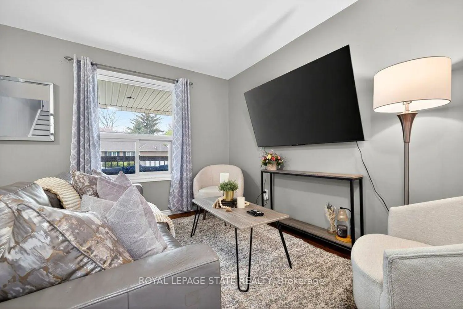 405 John Street photo 5