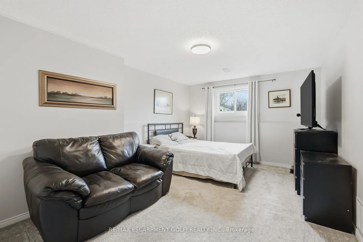 Additional image 15 of 32 Hobart Crescent