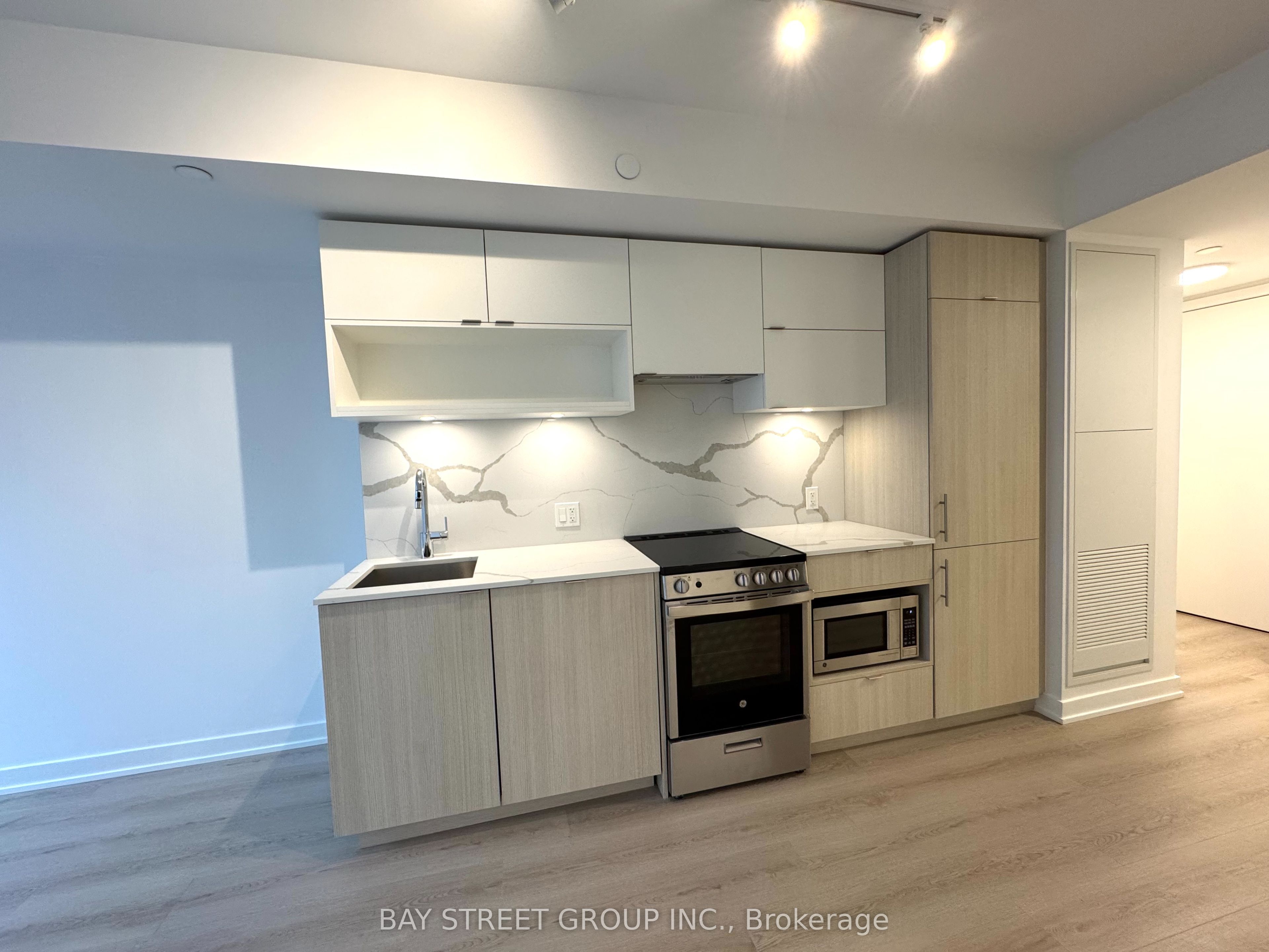 Additional image 3 of 1501-100 Queen Street E, Toronto, ON, M5C 0B5