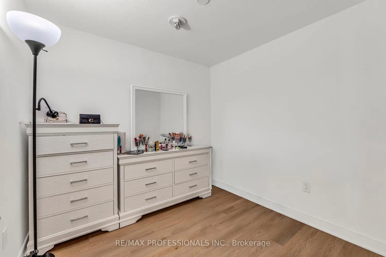 Additional image 8 of 86 Dundas Street 404