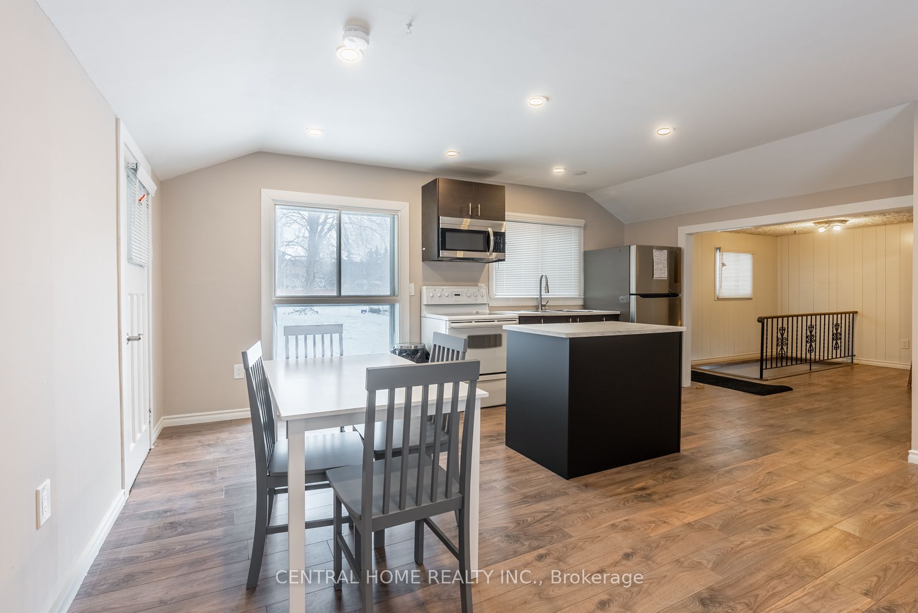 Additional image 6 of 651 16th Avenue, Richmond Hill, ON, L4C 7A8