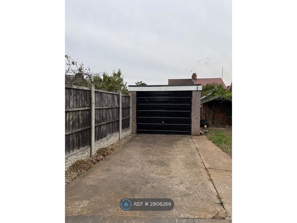 Additional image 18 of 3 bed semi-detached house to rentAuckland Road, Scunthorpe DN15