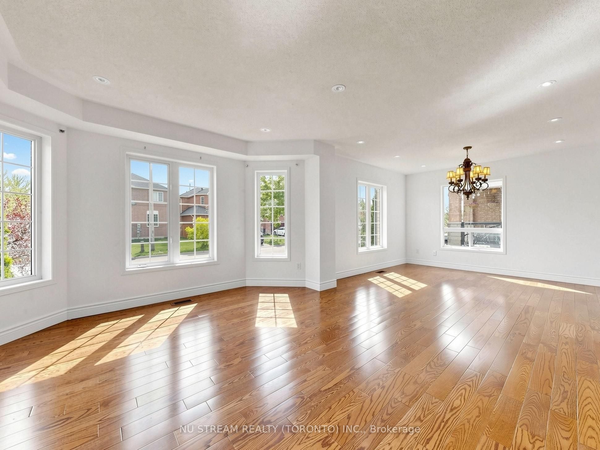Additional image 6 of 2 Purcell Crescent, Vaughan, ON, L6A 3C4