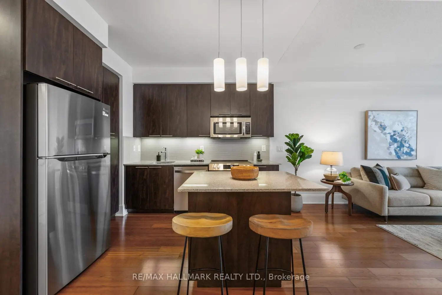 25 Broadway Avenue 1410