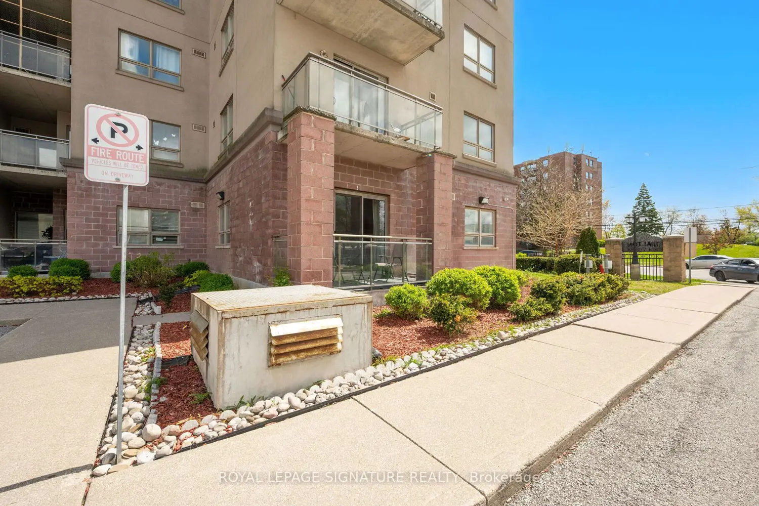 Additional image 20 of 7405 Goreway Drive 104