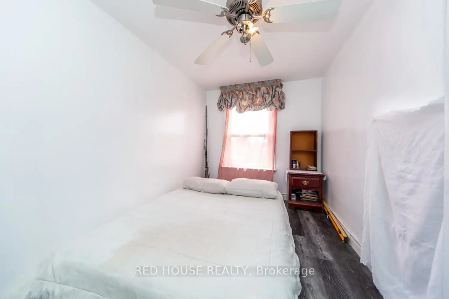 40 North Woodrow Boulevard photo 4