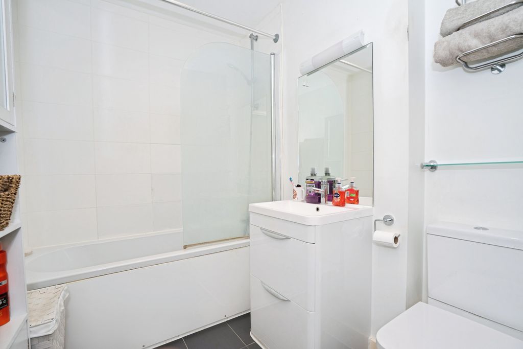 Additional image 6 of 1 bed flat for saleWellington Road, Brighton BN41