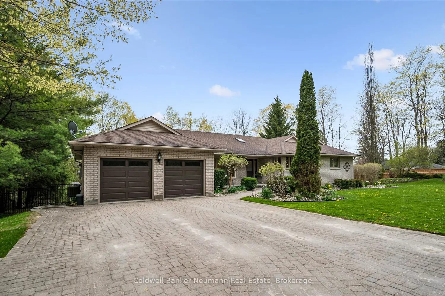25 Riverview Drive