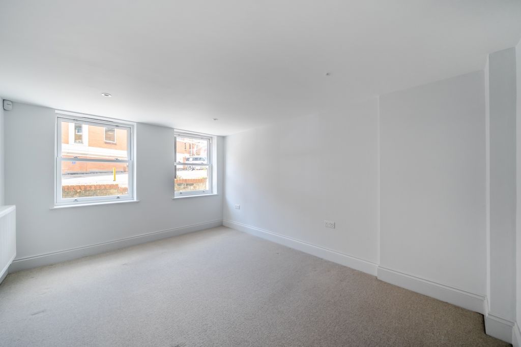 Additional image 15 of 2 bed flat to rentSheet Street, Windsor SL4