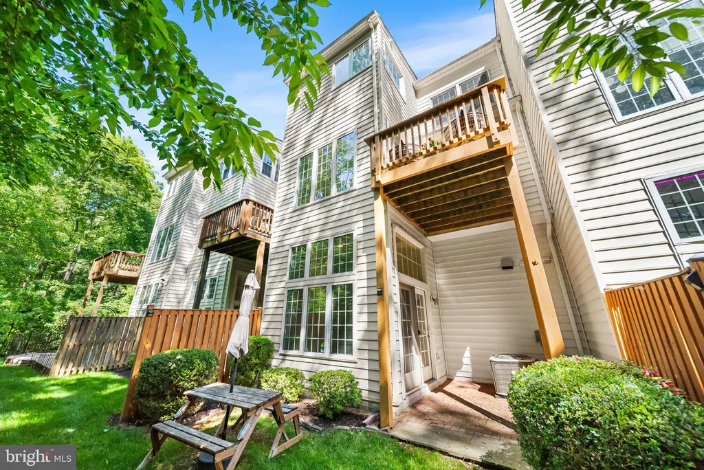 Additional image 5 of 135 Wootton Oaks Court, Rockville, MD 20852