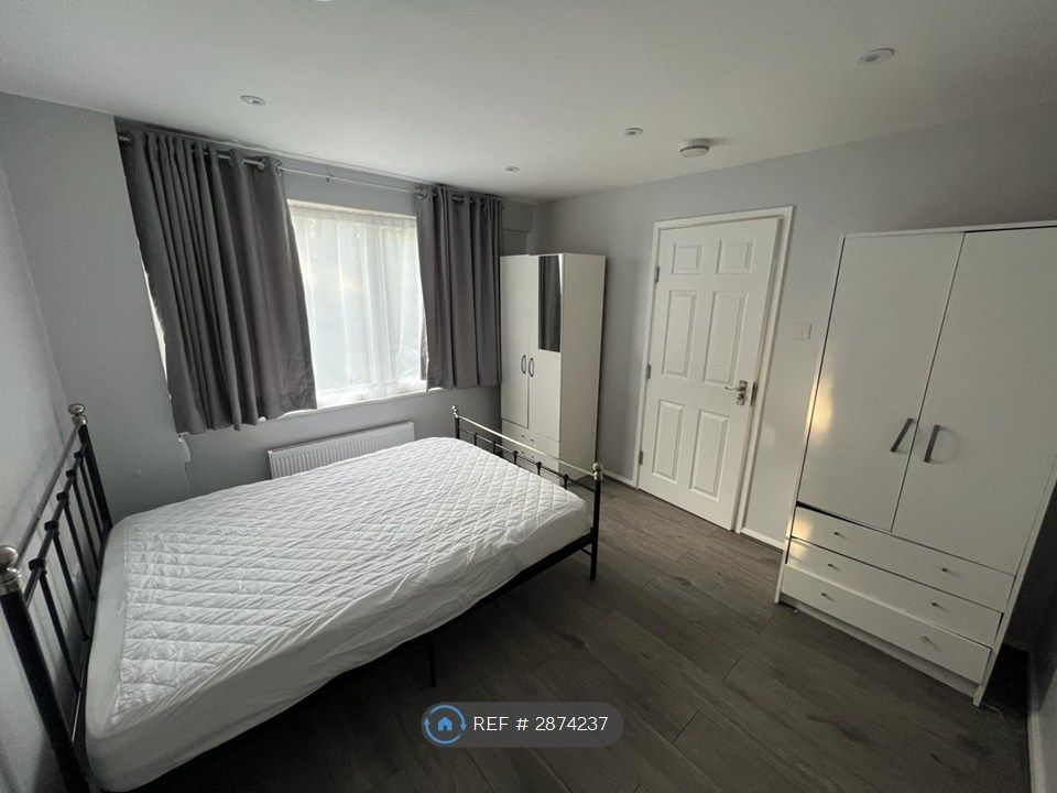 Additional image 13 of 5 bed semi-detached house to rentPomfret Avenue, Luton LU2