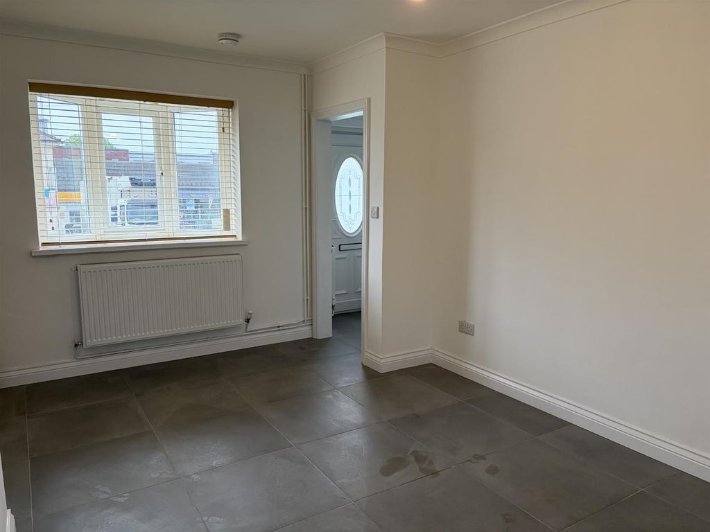 Additional image 6 of 3 bed semi-detached house to rentGreen Lane, Caldicot NP26