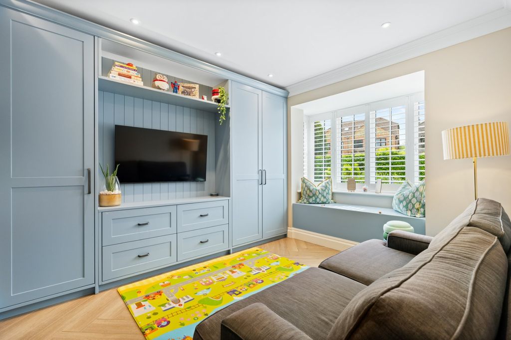 Additional image 7 of 4 bed country house for saleKingswood Avenue, Penn, Buckinghamshire HP10