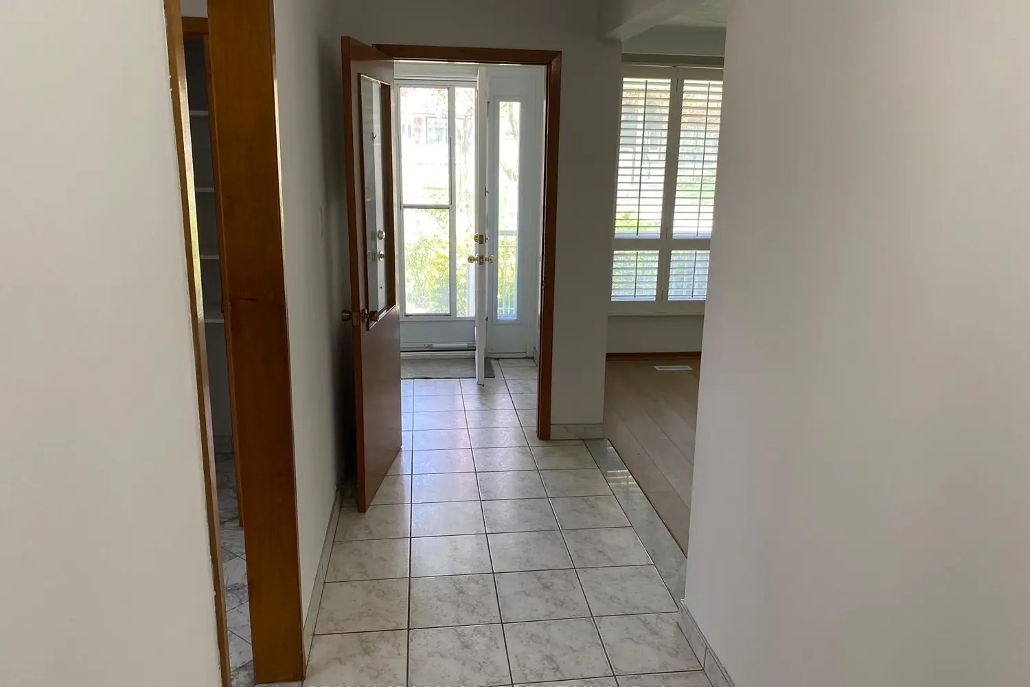 91 Bickerton Crescent photo 2