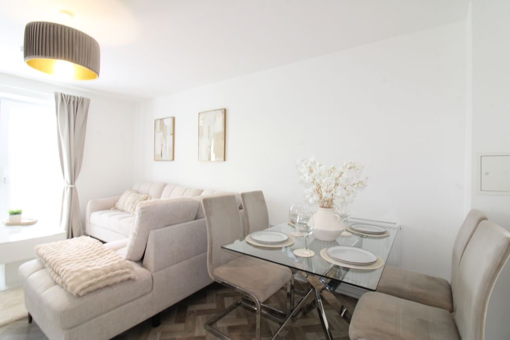 Additional image 5 of 2 bed flat to rentKilmartin Gardens, Bishopton PA7