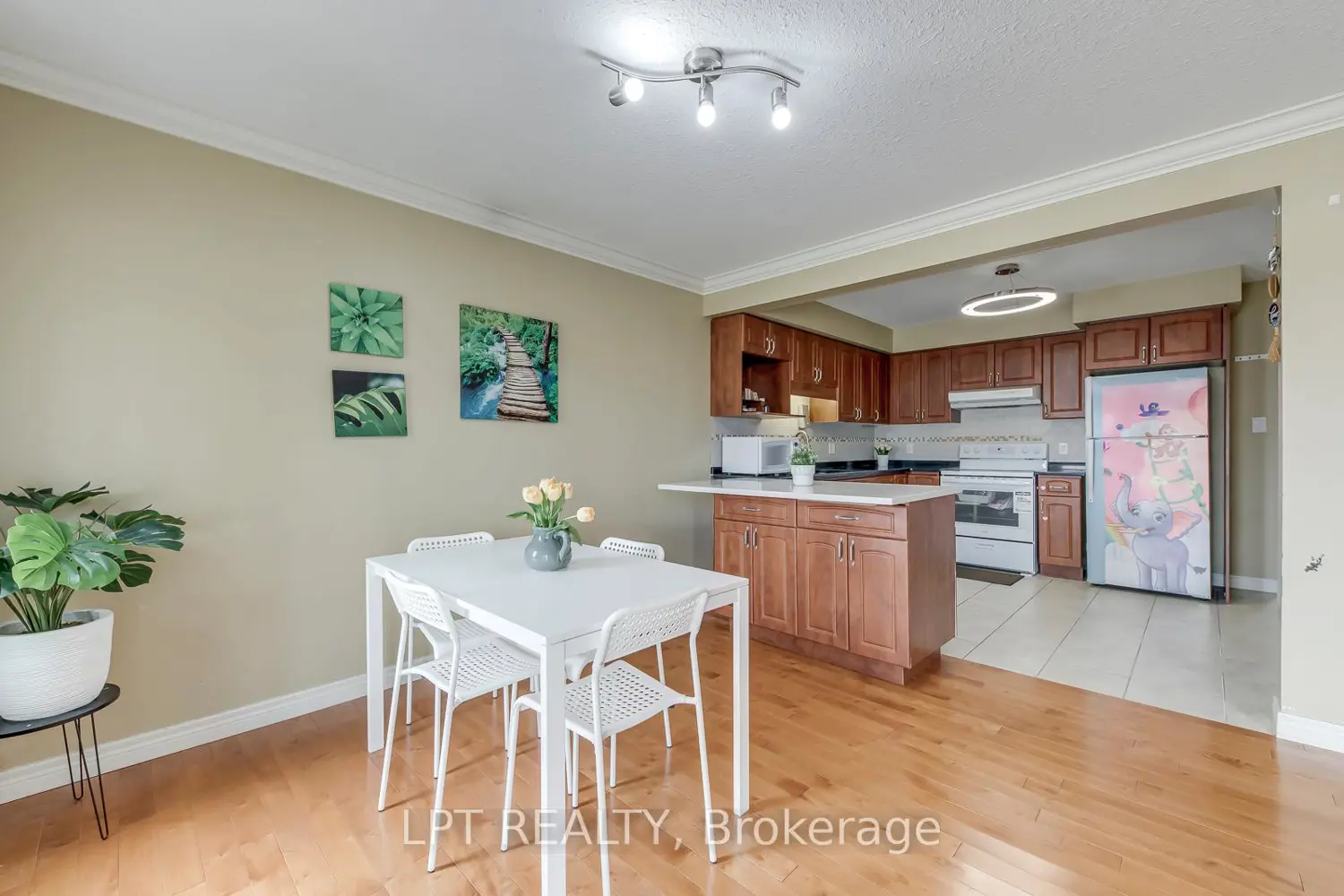 Additional image 6 of 10 Fallowfield Drive 6
