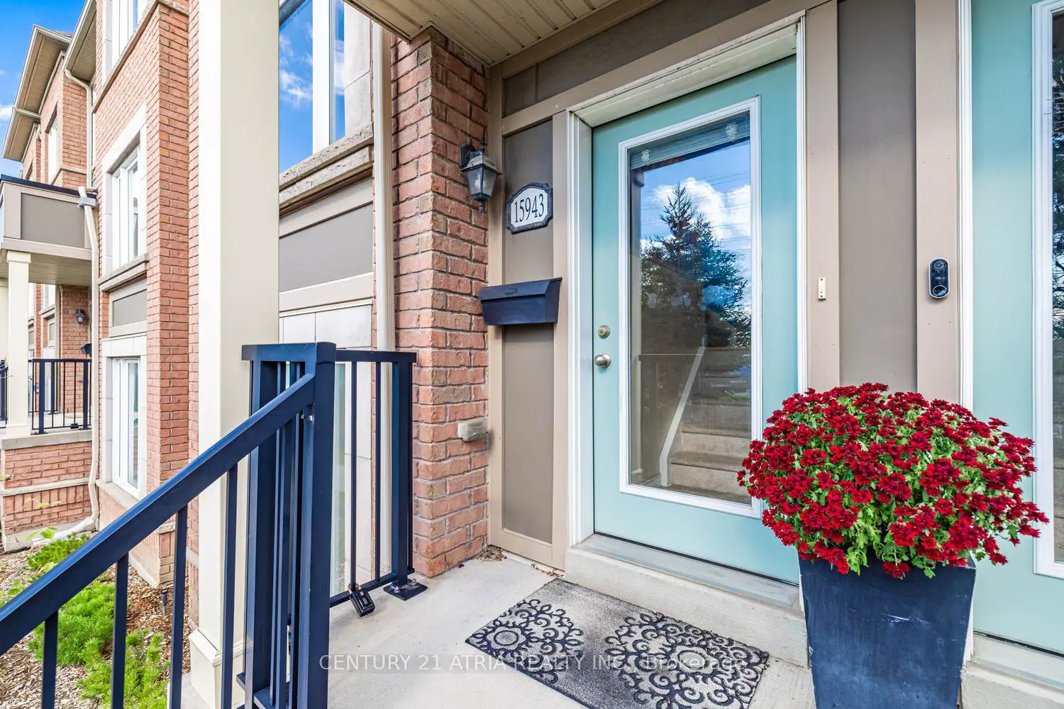 Additional image 3 of 15943 Bayview Avenue 9