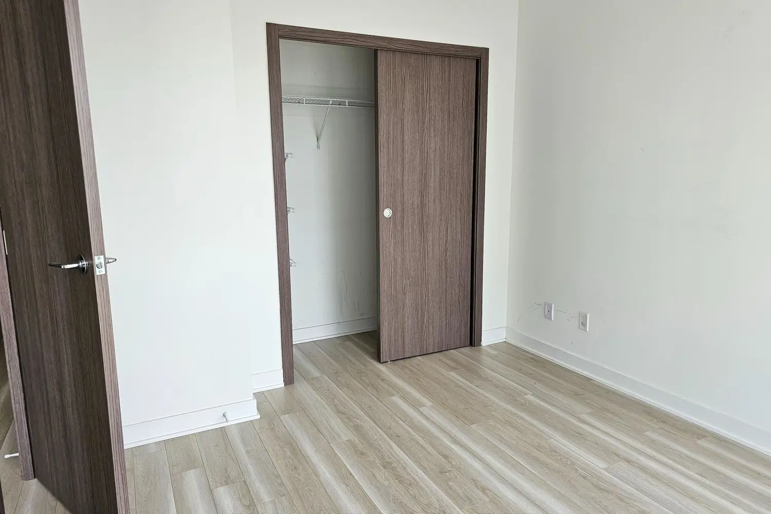 19 Bathurst Street 2901 photo 4