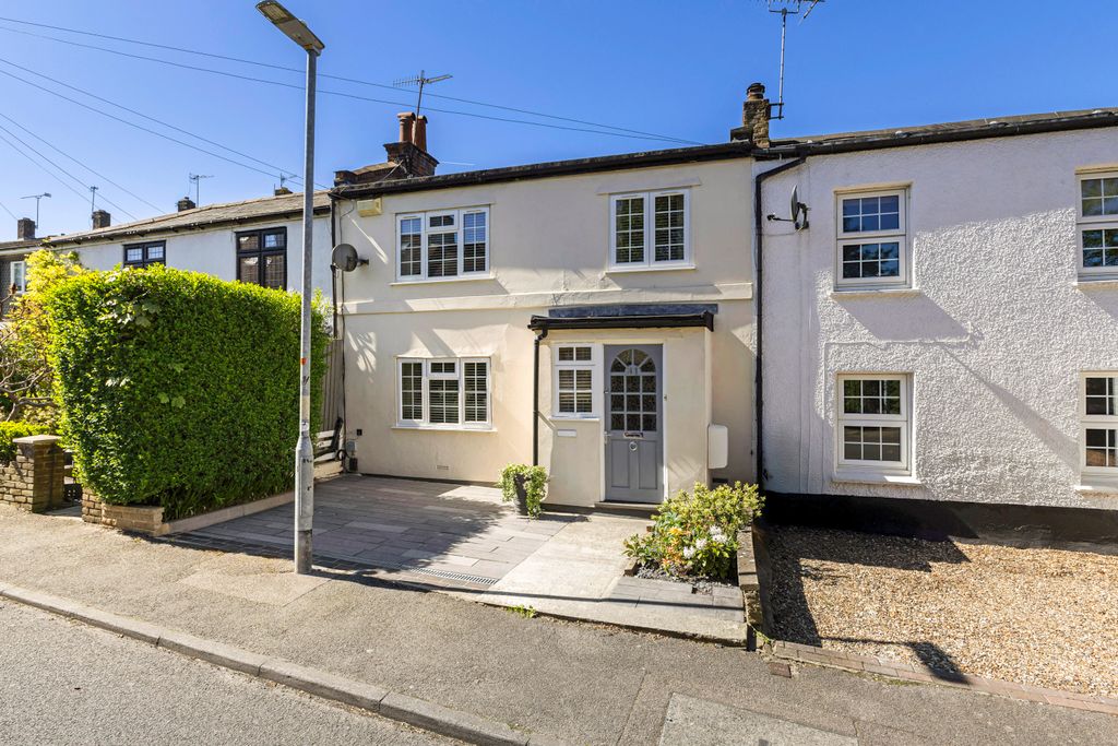 Additional image 3 of 4 bed detached house for saleWindmill Street, Bushey WD23