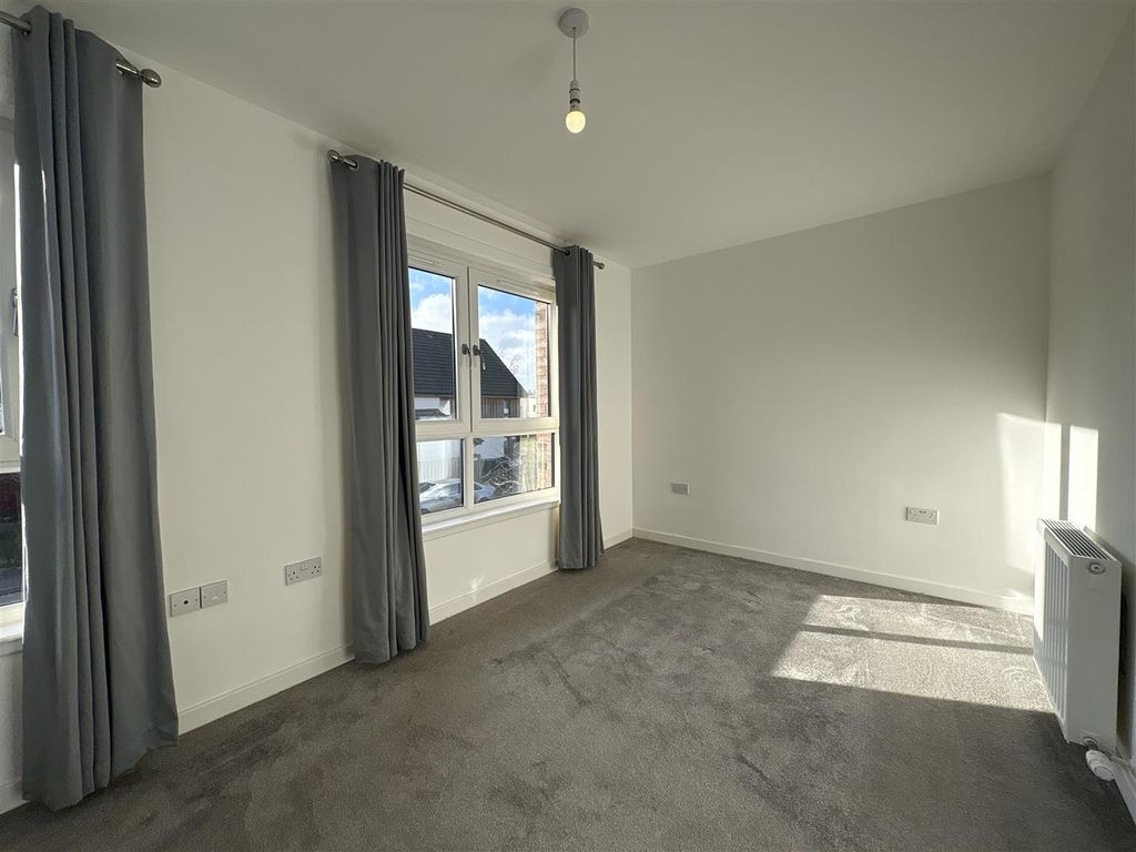 Additional image 8 of 3 bed property to rentLapwing Drive, Perth PH1