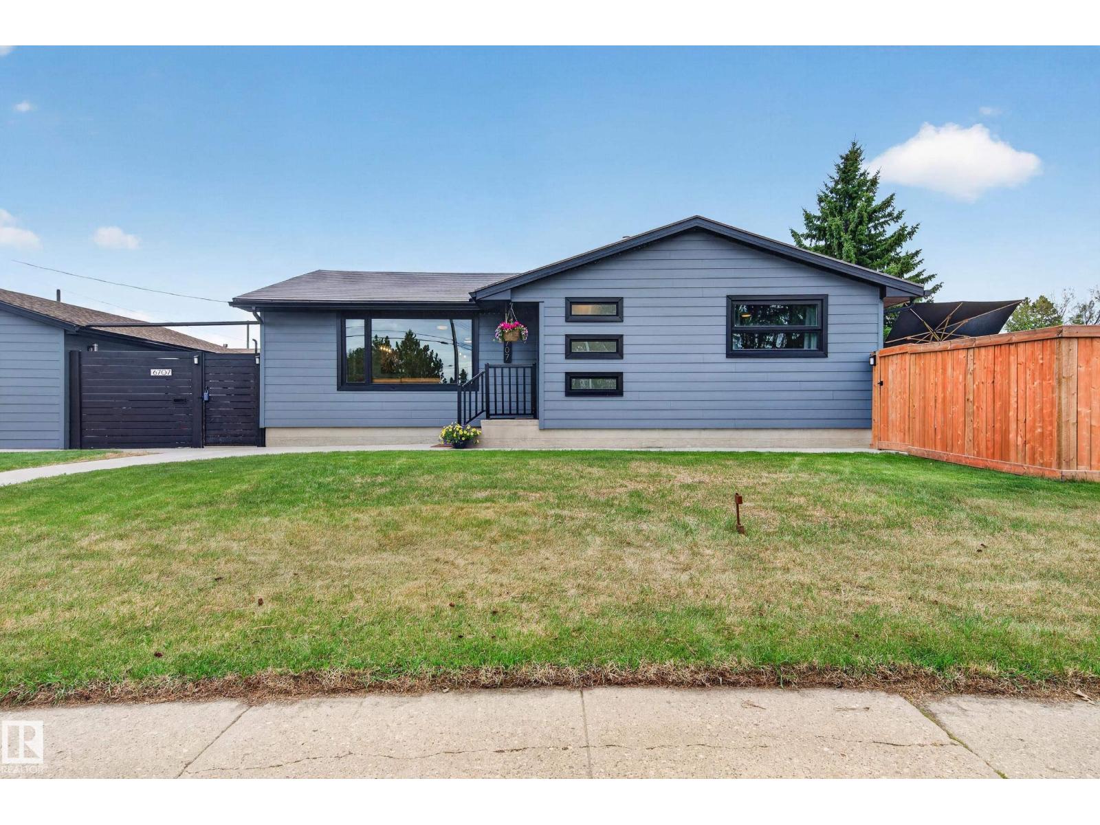 6707 92b Avenue NW, Edmonton, AB, T6B0V8