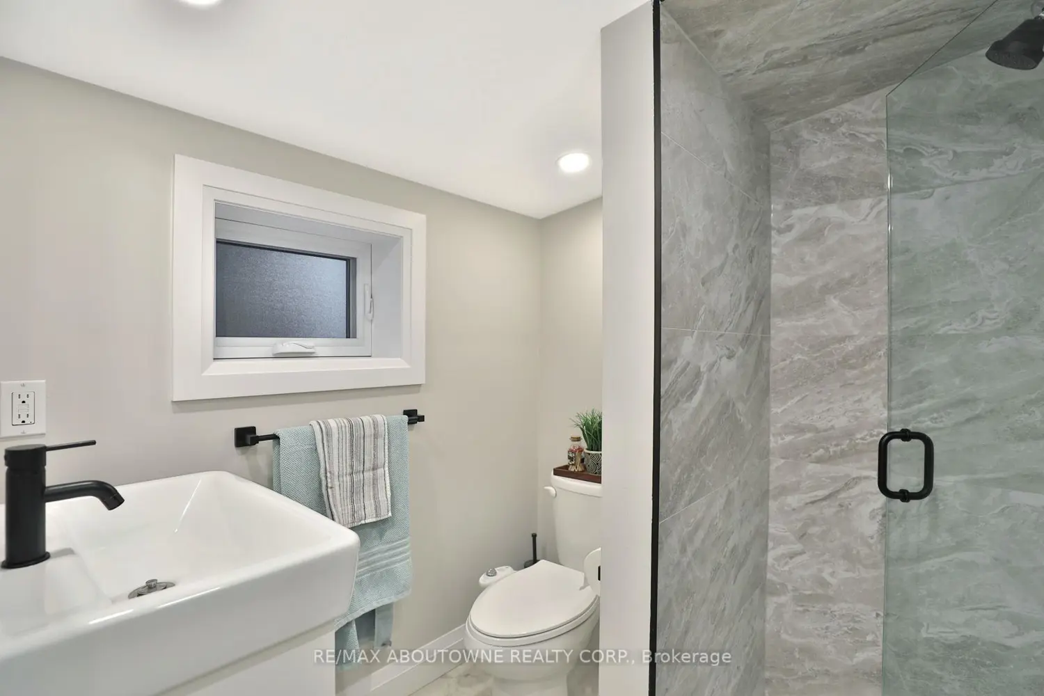 Additional image 8 of 31-33 Hawthorne Avenue