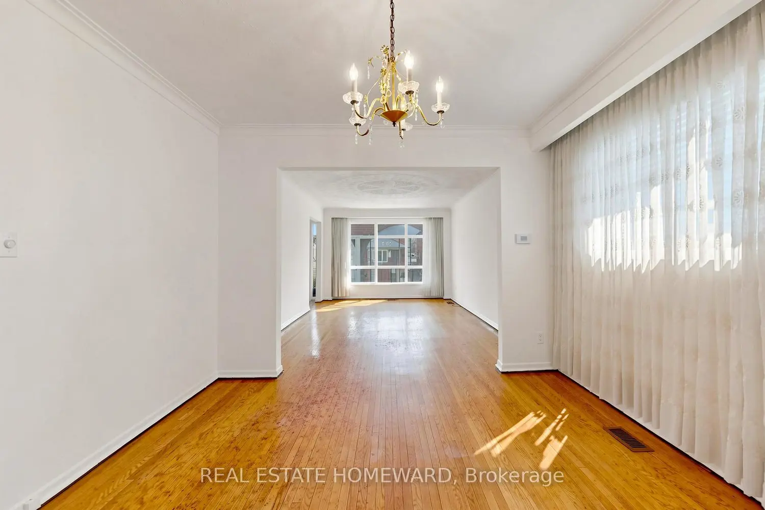 Additional image 6 of 349 Monarch Park Avenue