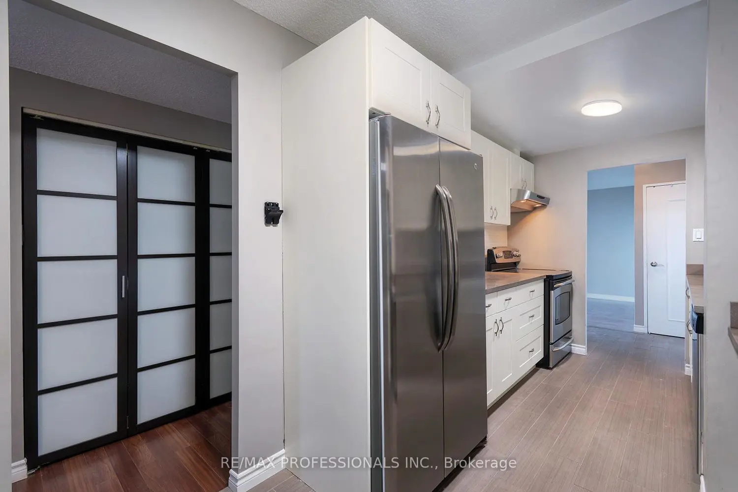 Additional image 11 of 812 Burnhamthorpe Road 1504