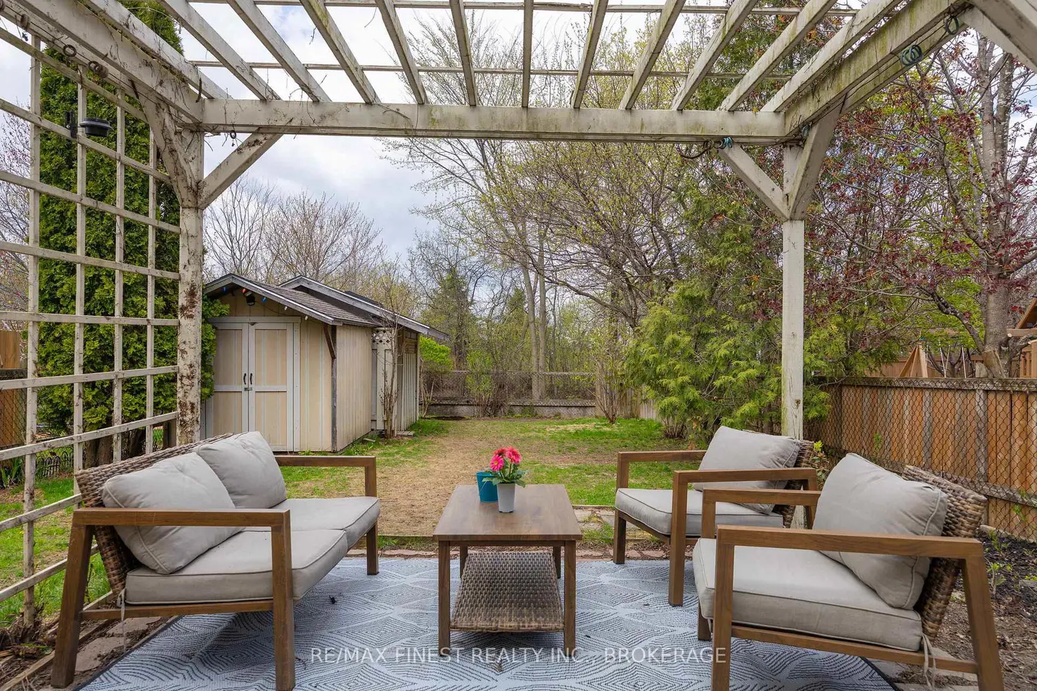 Additional image 16 of 976 Bluffwood Avenue