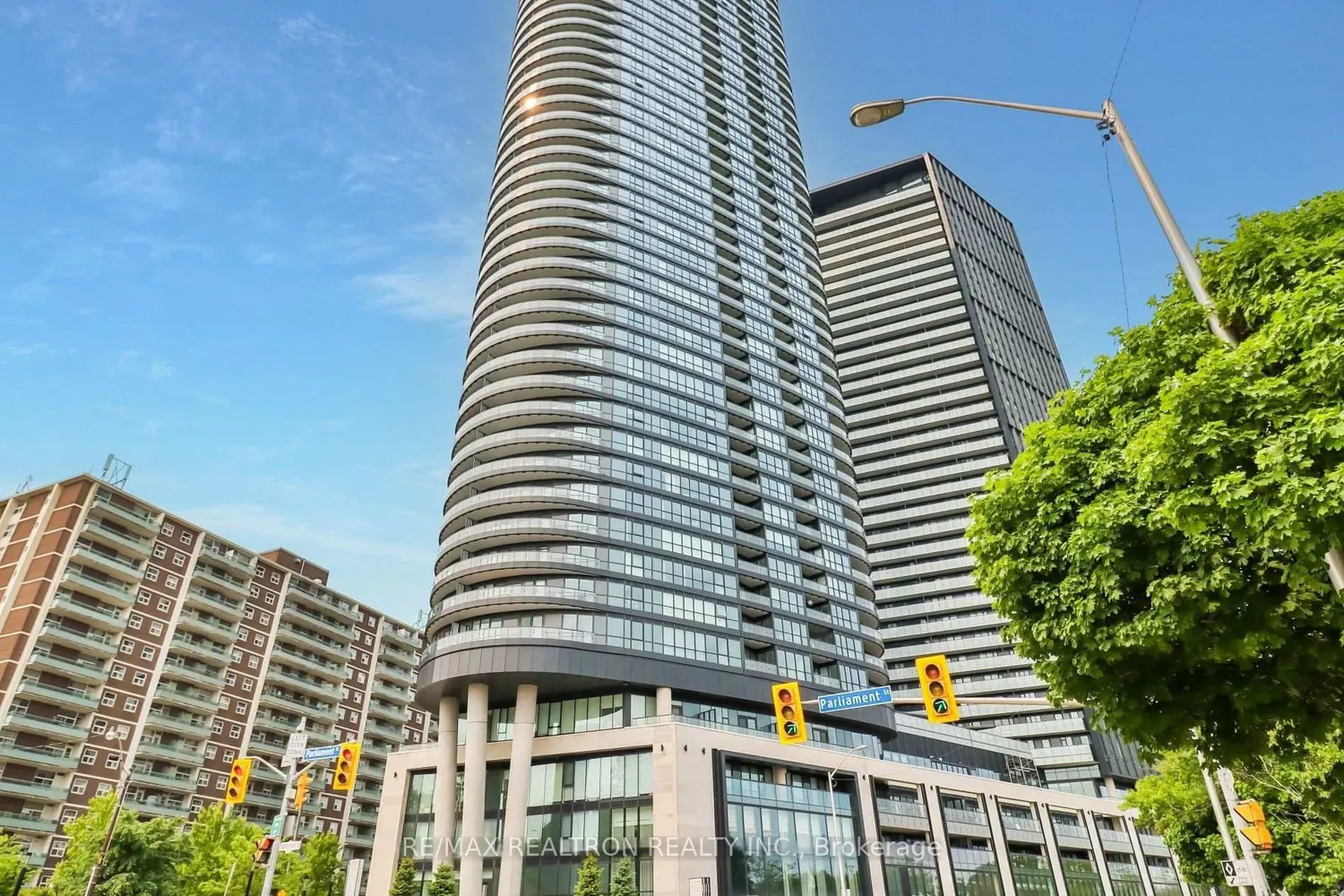 Additional image 2 of 585 Bloor Street 1117