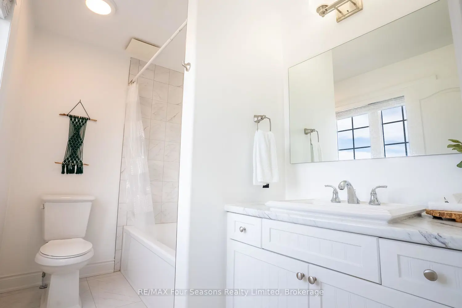 Additional image 8 of 107 Lockerbie Crescent