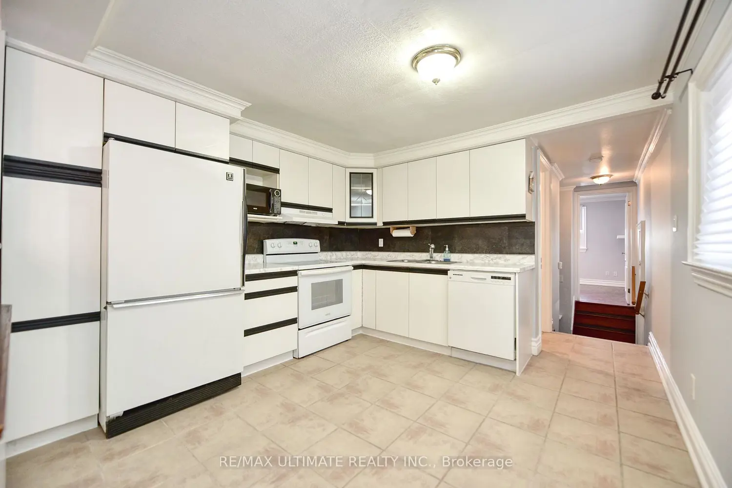 132 Spears Street photo 2
