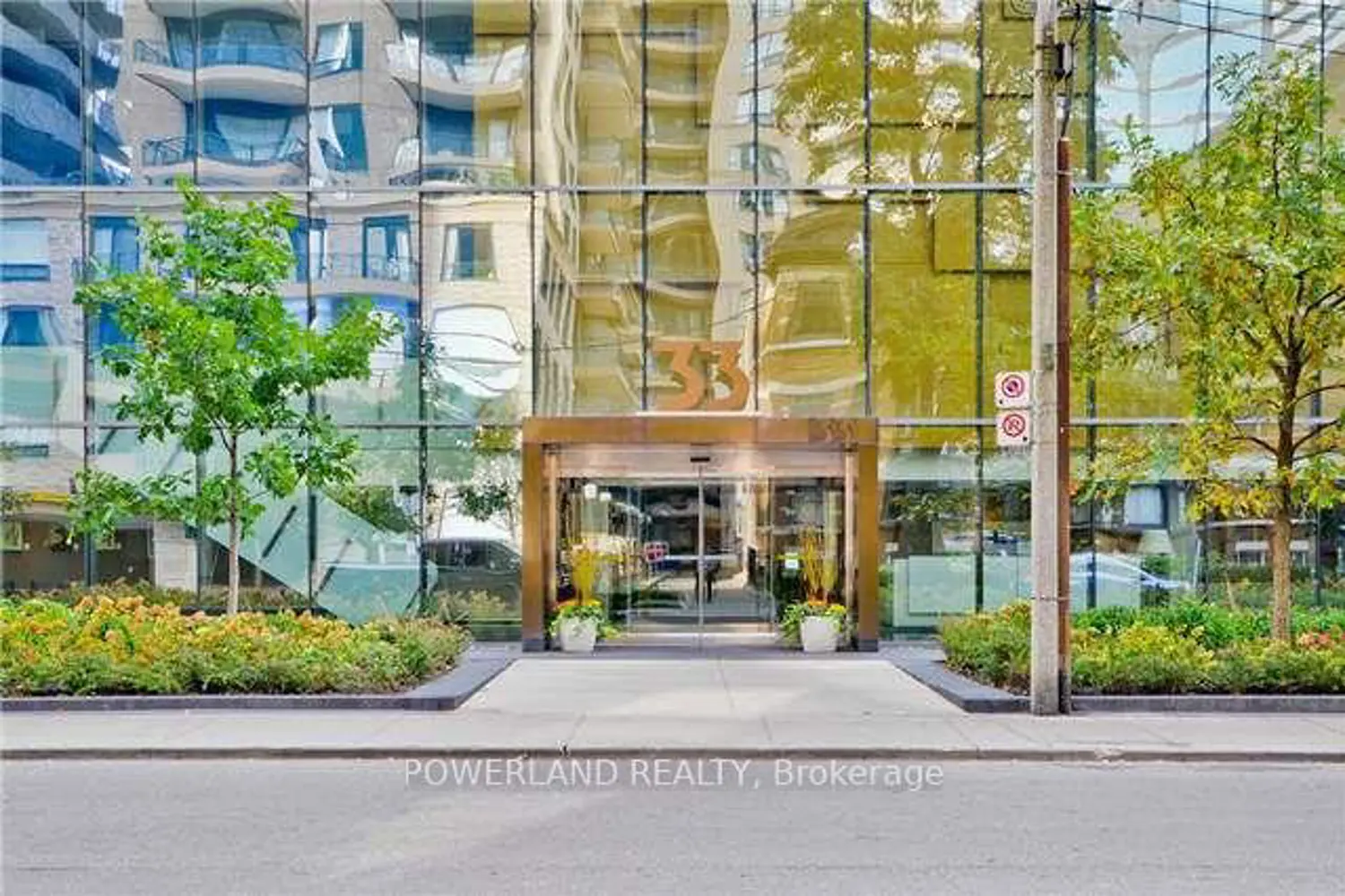 33 Charles Street 2601 photo 2