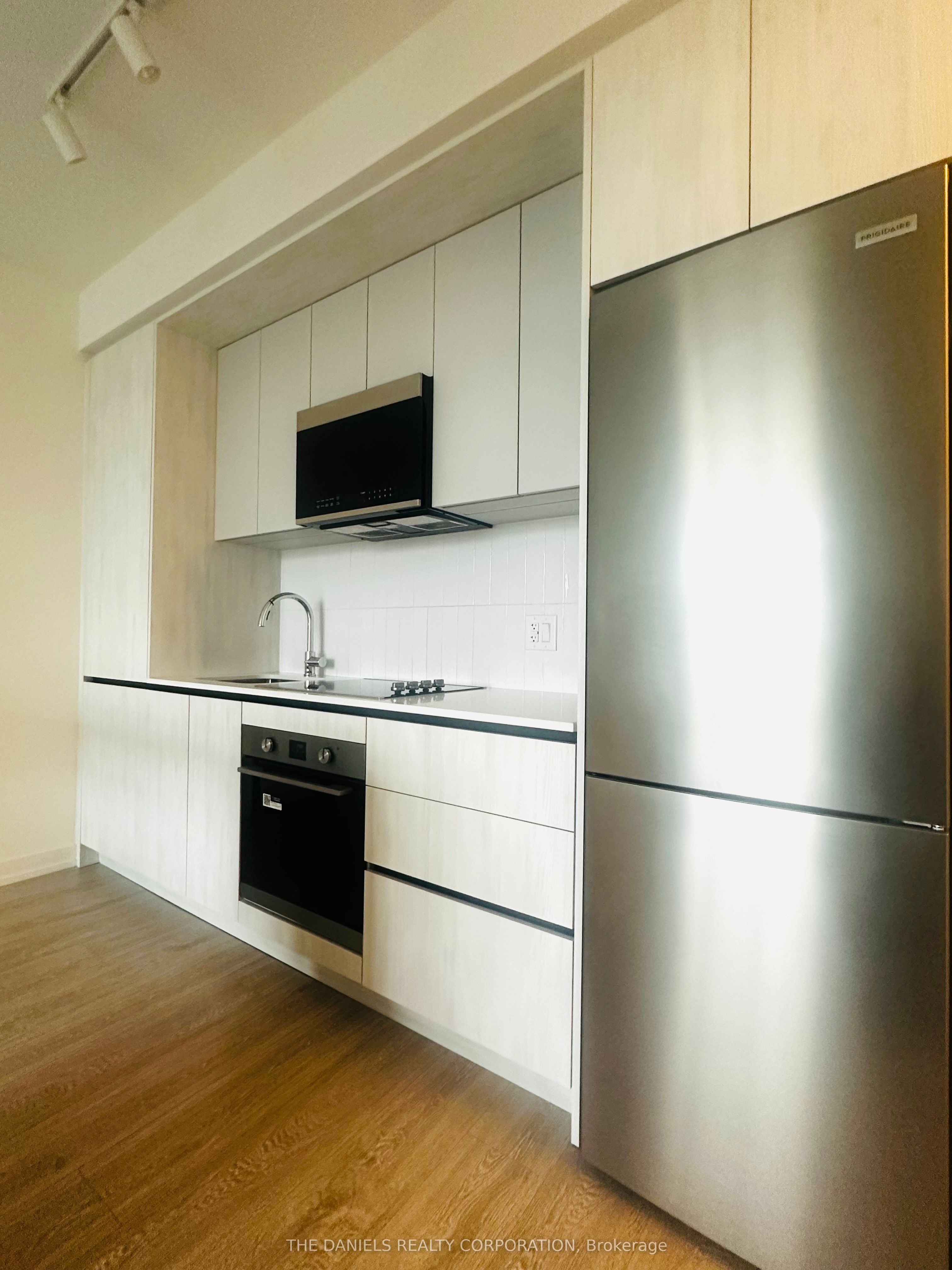 Additional image 2 of 319-2485 Eglinton Avenue W, Mississauga, ON, L5M 2T1