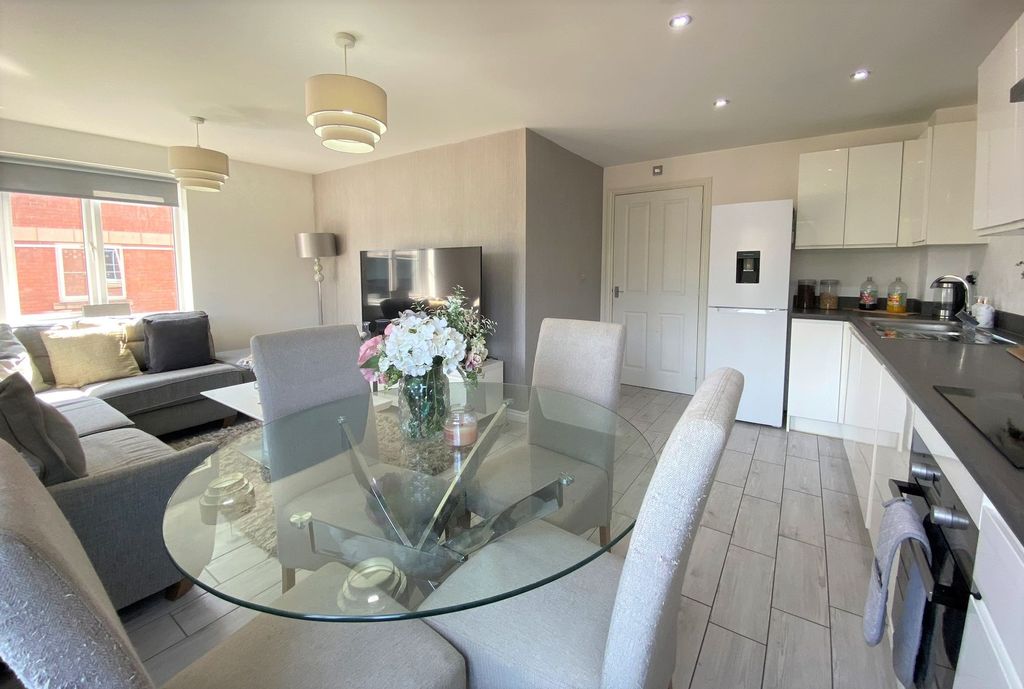 Additional image 4 of 2 bed flat to rentAnderson Grove, Newport NP19
