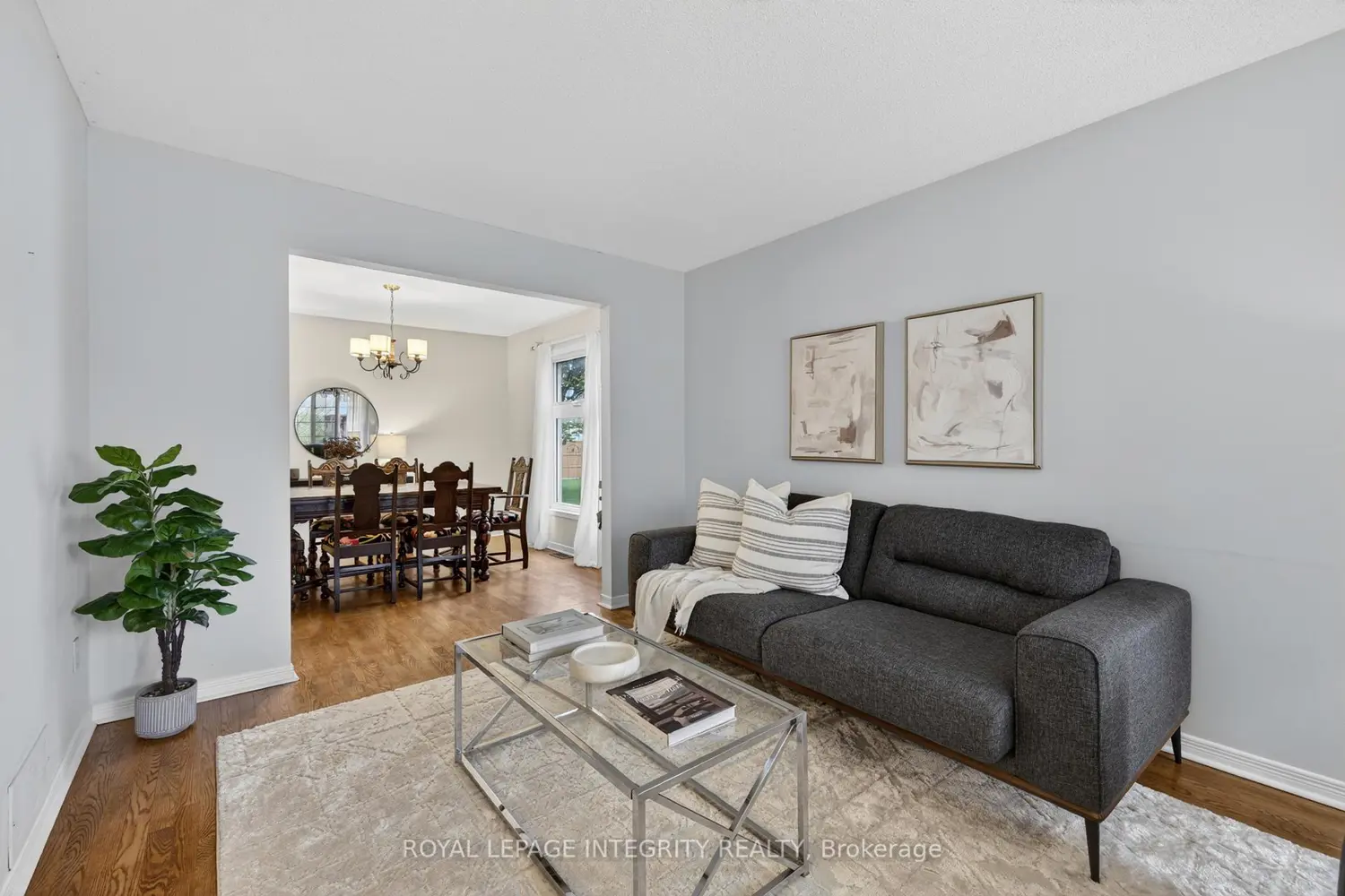 896 Bideford Street photo 3