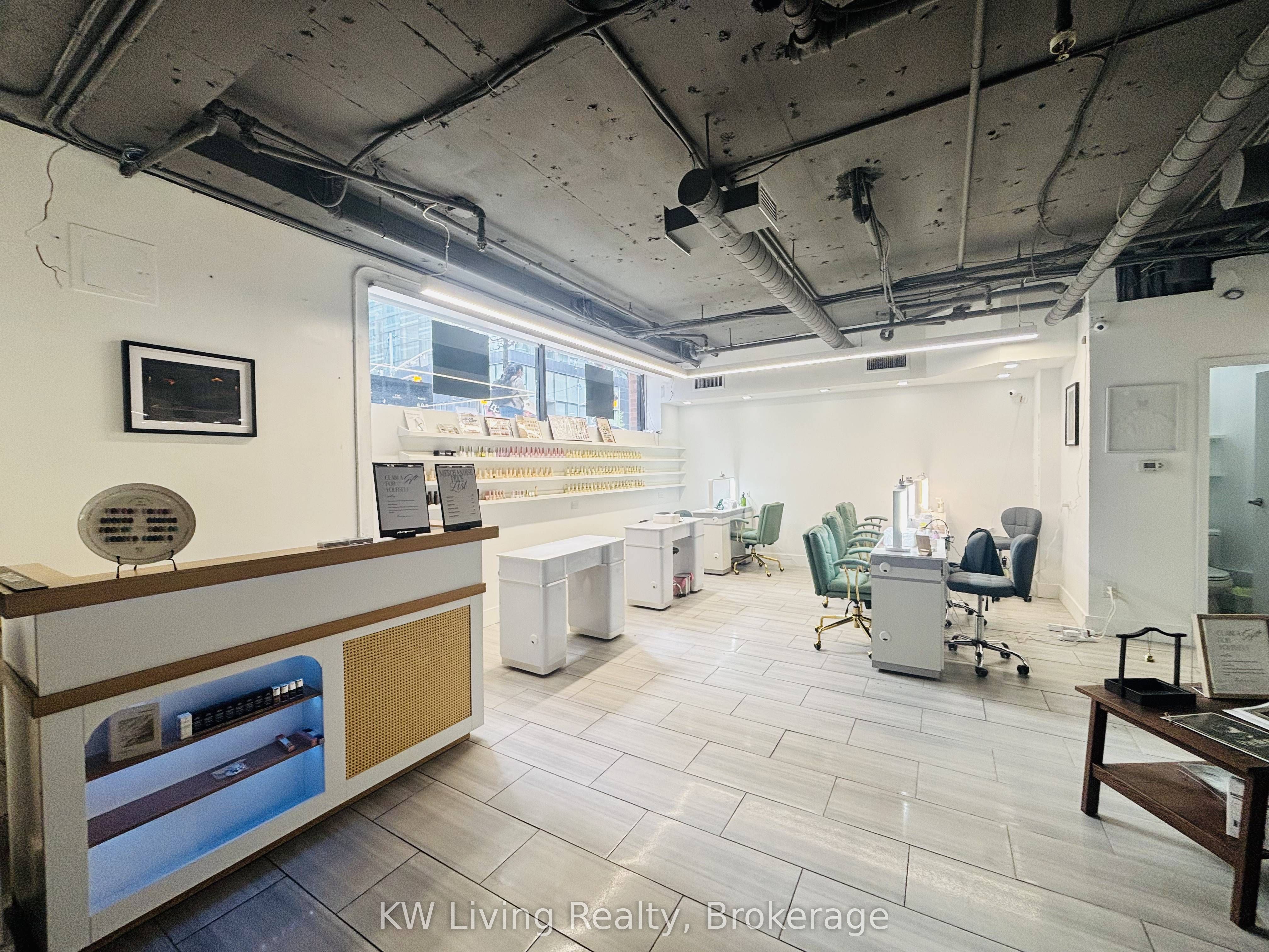 LL2 & LL3-1300 Bay Street, Toronto, ON, M5R 3K8