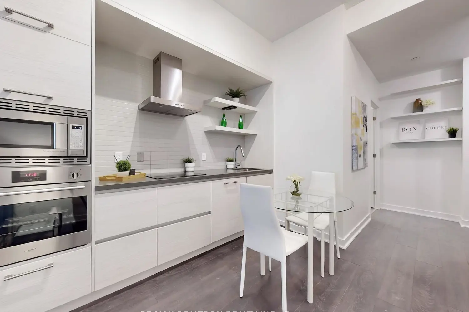 Additional image 7 of 2221 Yonge Street 213