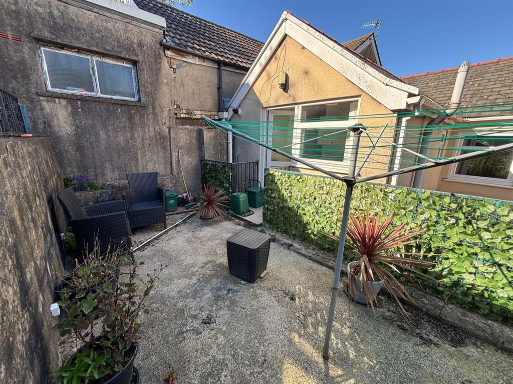 Additional image 12 of 1 bed flat to rentOxford Street, Mountain Ash CF45