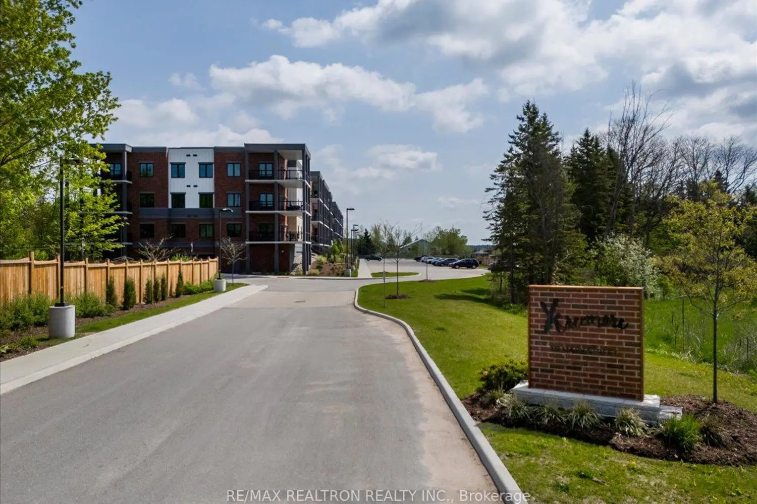 121 Mary Street 309