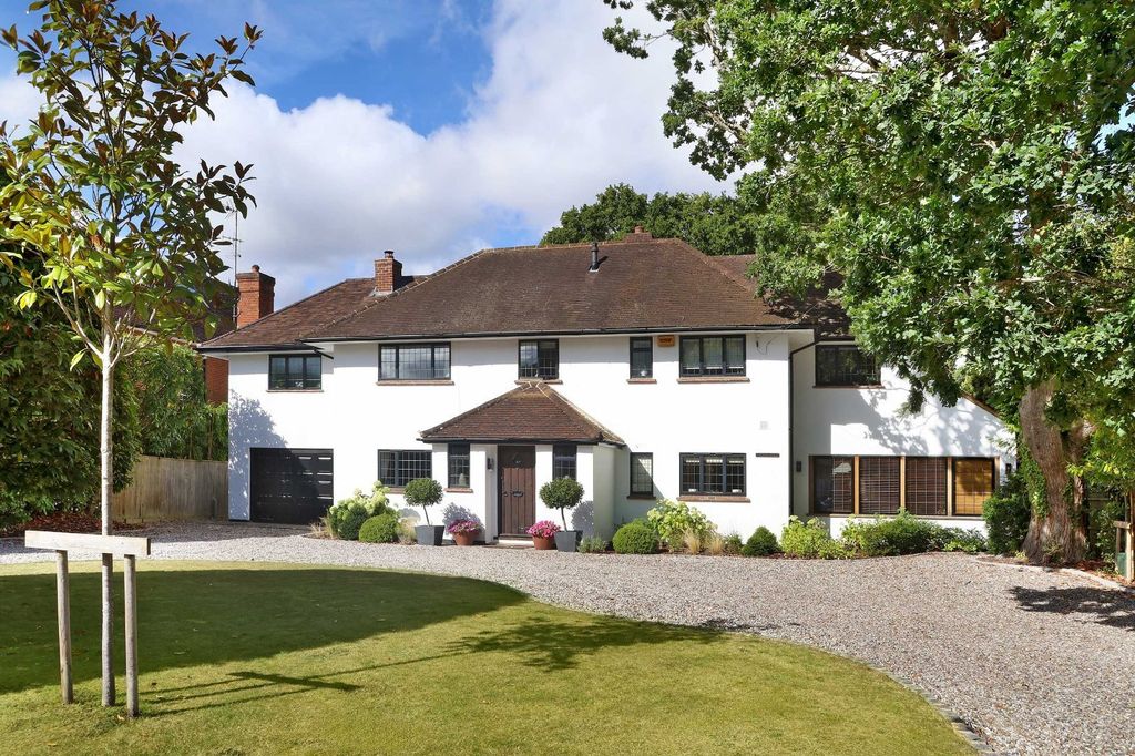 Additional image 3 of 5 bed detached house to rentLedborough Wood, Beaconsfield, Buckinghamshire HP9