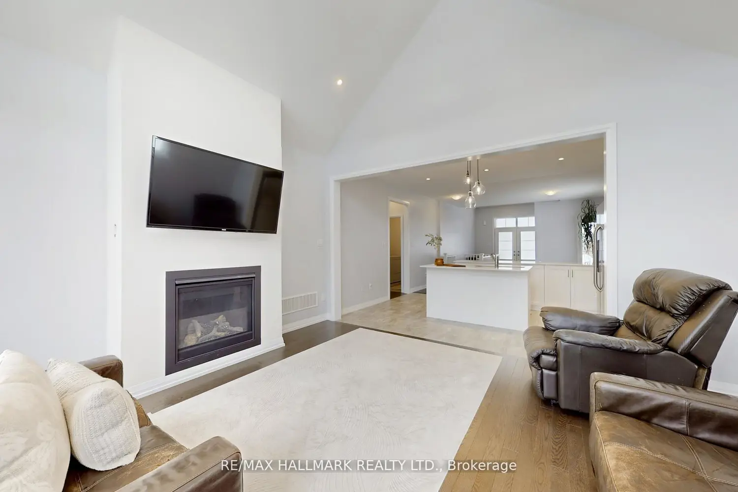 2 Holtby Court