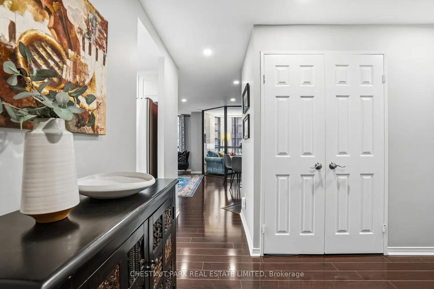 211 St Patrick Street 1206 photo 4