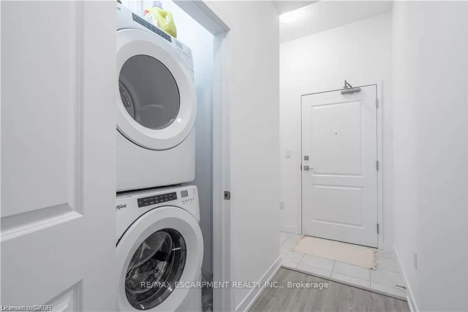 Additional image 10 of 450 Dundas Street 419