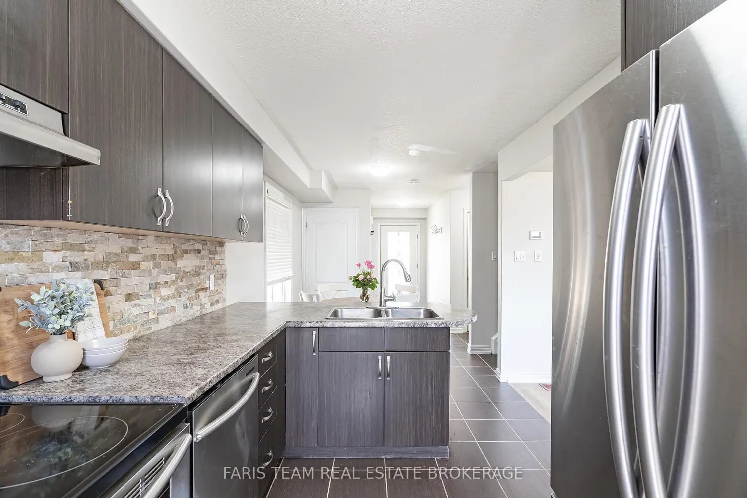 Additional image 7 of 104 Banting Crescent