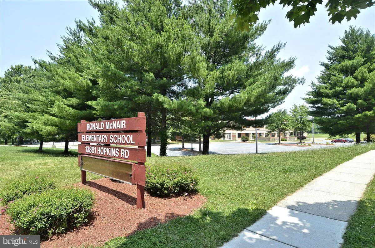 Additional image 156 of 32 Amarillo Court Unit 121, Germantown, MD 20874